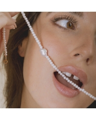 Gold necklace with baroque pearl and freshwater pearls – it’s MIEL