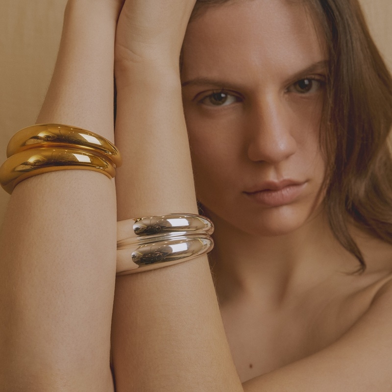 KARMIKA rigid gold-plated stainless steel bracelet with thick band design