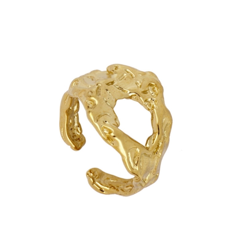 AMORO GOLD stainless steel ring plated in 18k gold with irregular organic design water resistant