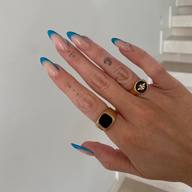 When in doubt, always wear black #rings 🖤 loooveeee @selmasoffia style 🥰